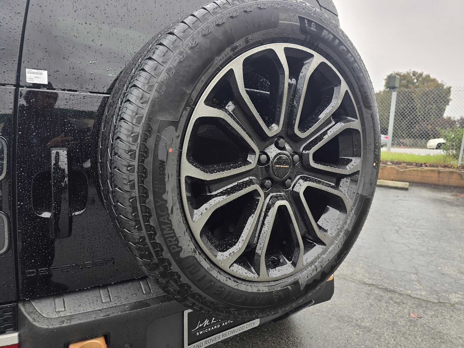 New 2026 Land Rover Defender 110 OCTA AWD/4WD image 16
