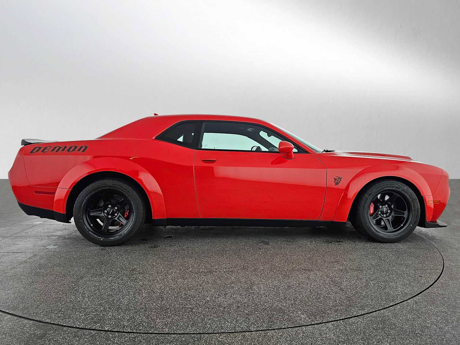 Used 2018 Dodge Challenger SRT Demon image 2