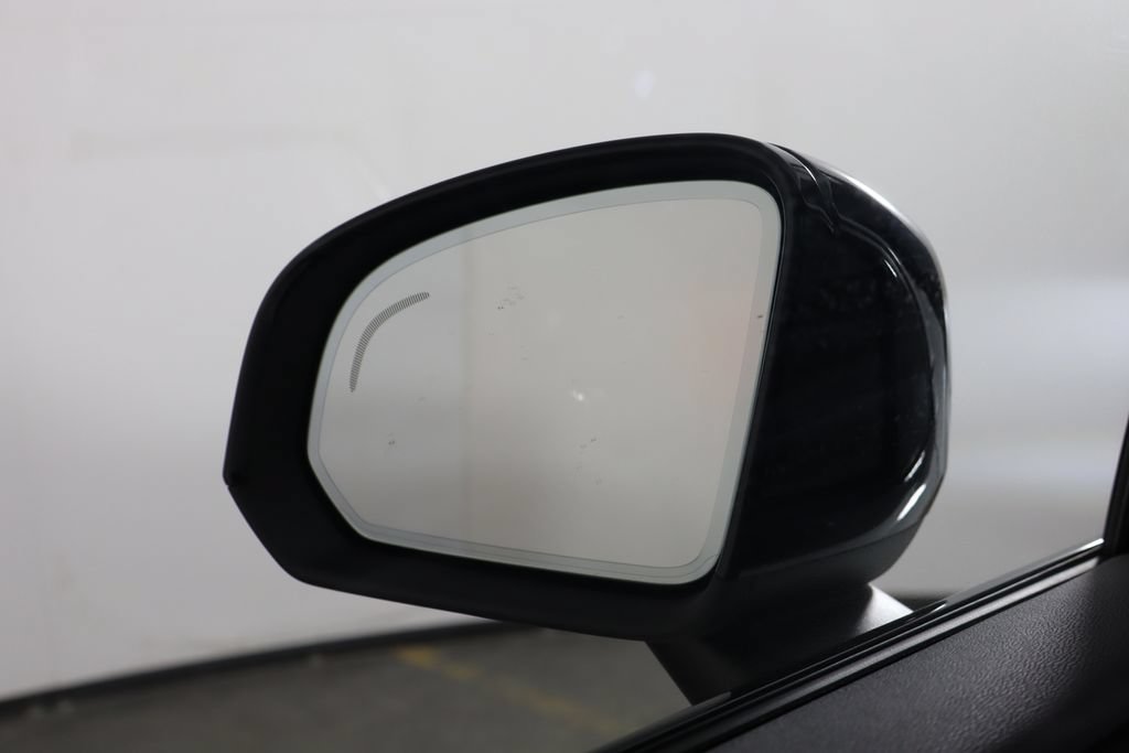 Used 2023 Volvo C40 P8 Recharge Ultimate w/ Protection Package Premier AWD/4WD image 39