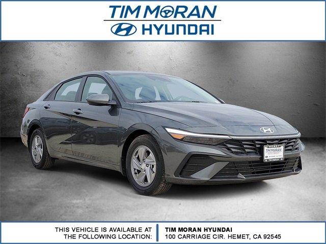 New 2025 Hyundai Elantra SE