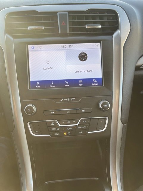 Used 2019 Ford Fusion SE image 17