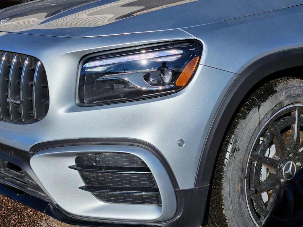 New 2025 Mercedes-Benz GLB 35 AMG 4MATIC image 8