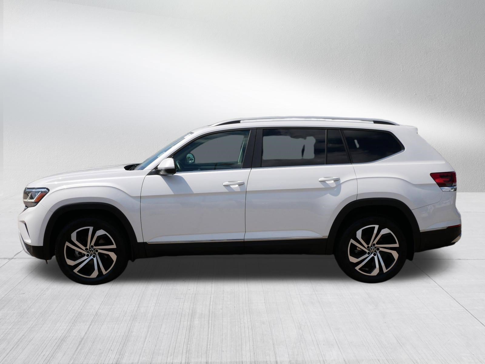 Certified 2022 Volkswagen Atlas SEL AWD/4WD image 4