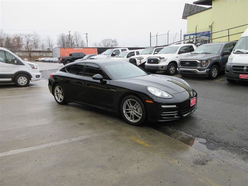 Used 2016 Porsche Panamera 4 image 10