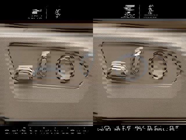 Certified 2023 Cadillac Escalade Premium Luxury w/ Performance Package image 28