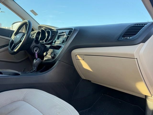 Used 2011 Kia Optima LX image 7