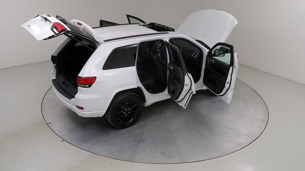 Used 2019 Jeep Grand Cherokee Altitude AWD/4WD image 47