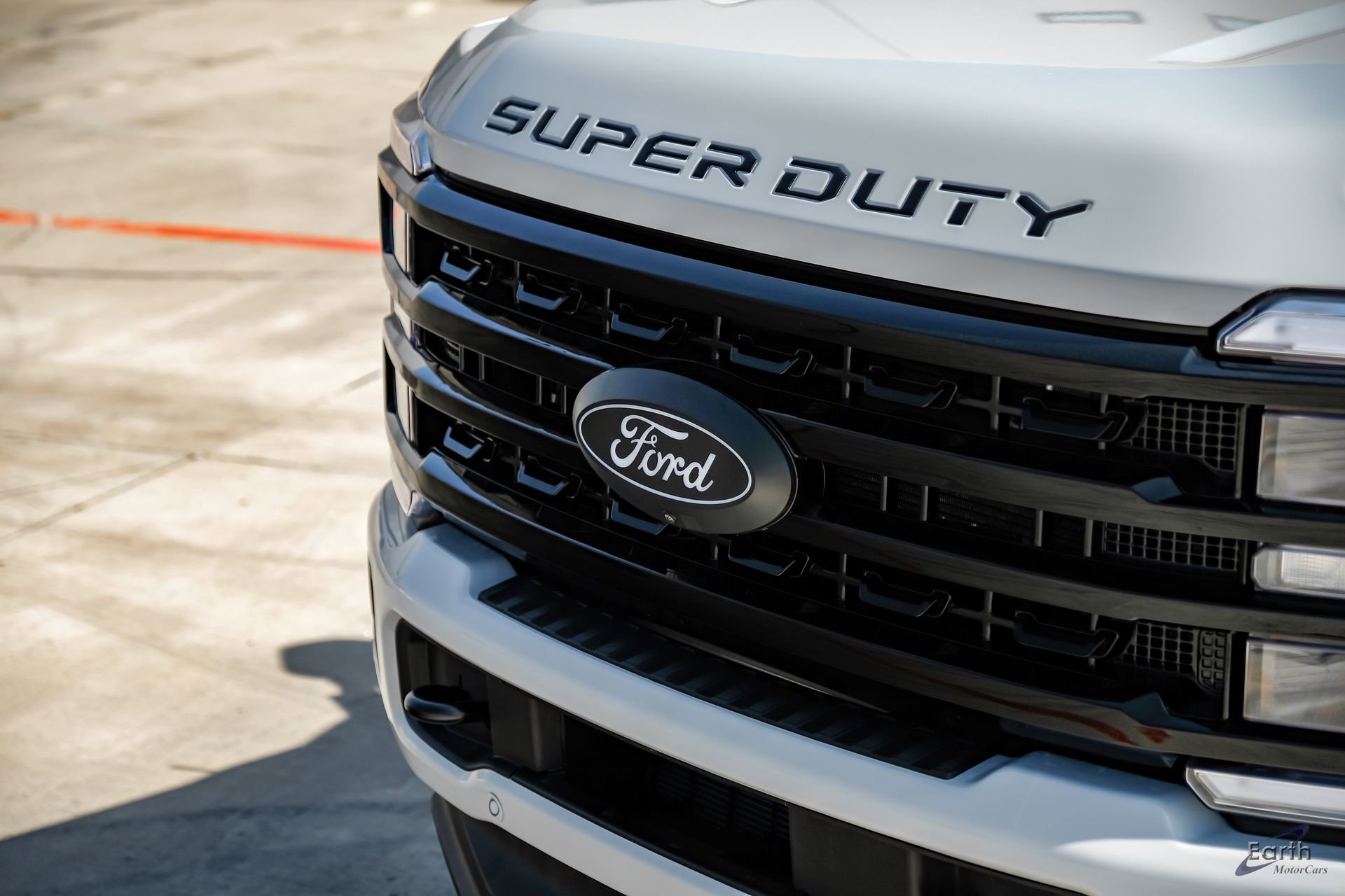 Used 2026 Ford F450 Platinum w/ FX4 Off-Road Package AWD/4WD image 34