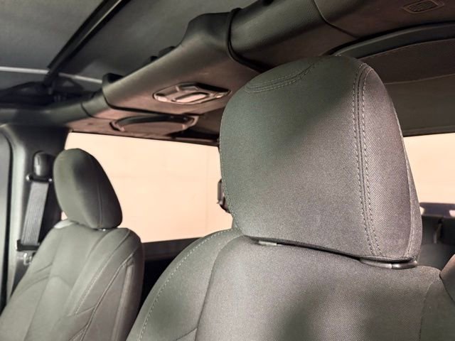 Used 2022 Jeep Wrangler Sport S image 11