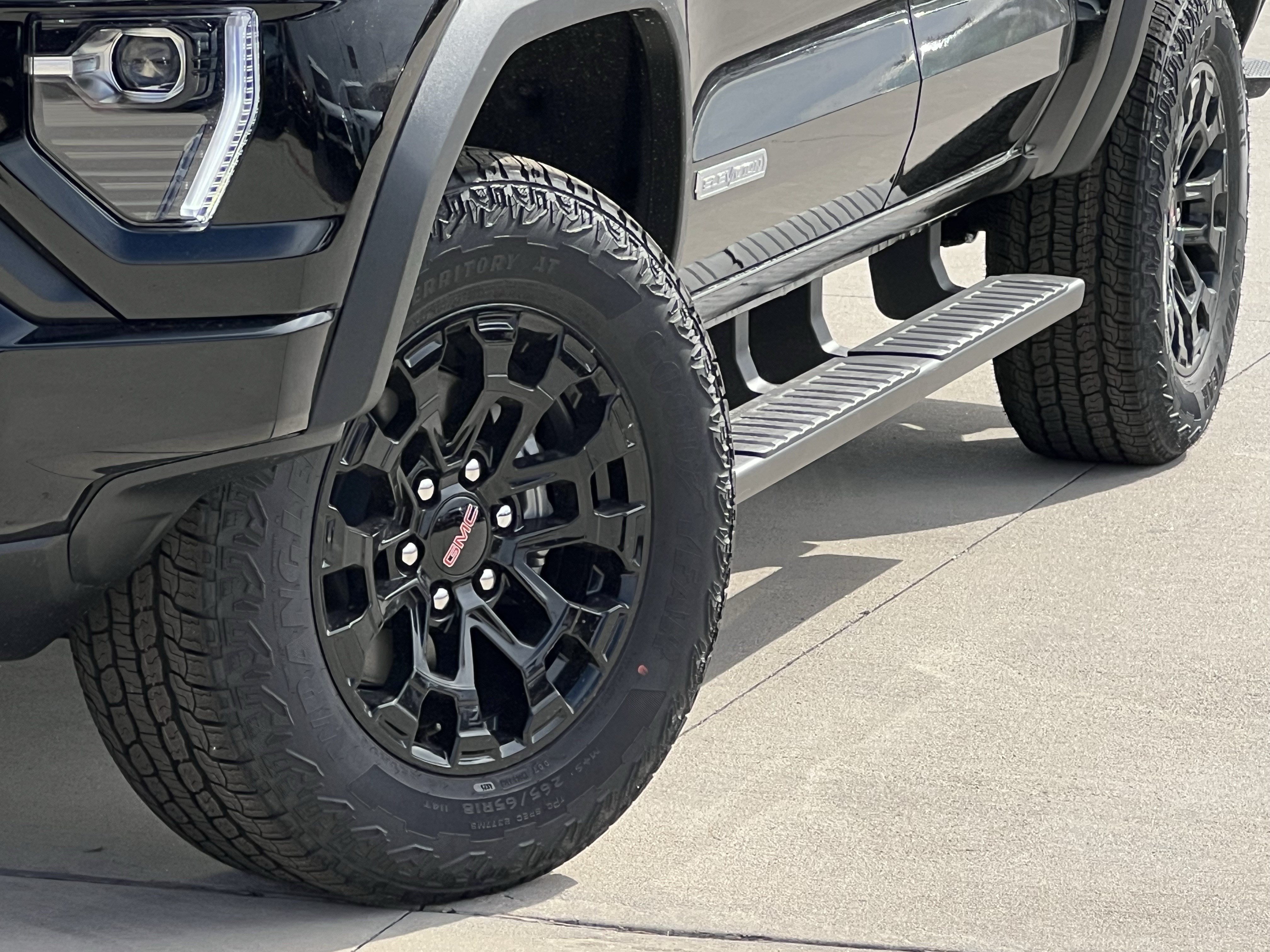 New 2026 GMC Canyon Elevation w/ Convenience Package RWD image 8
