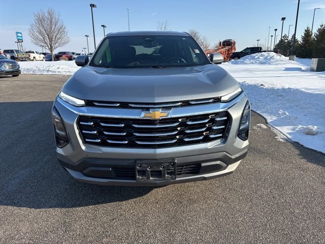 Used 2025 Chevrolet Equinox LT w/ Safety and Technology Package image 3