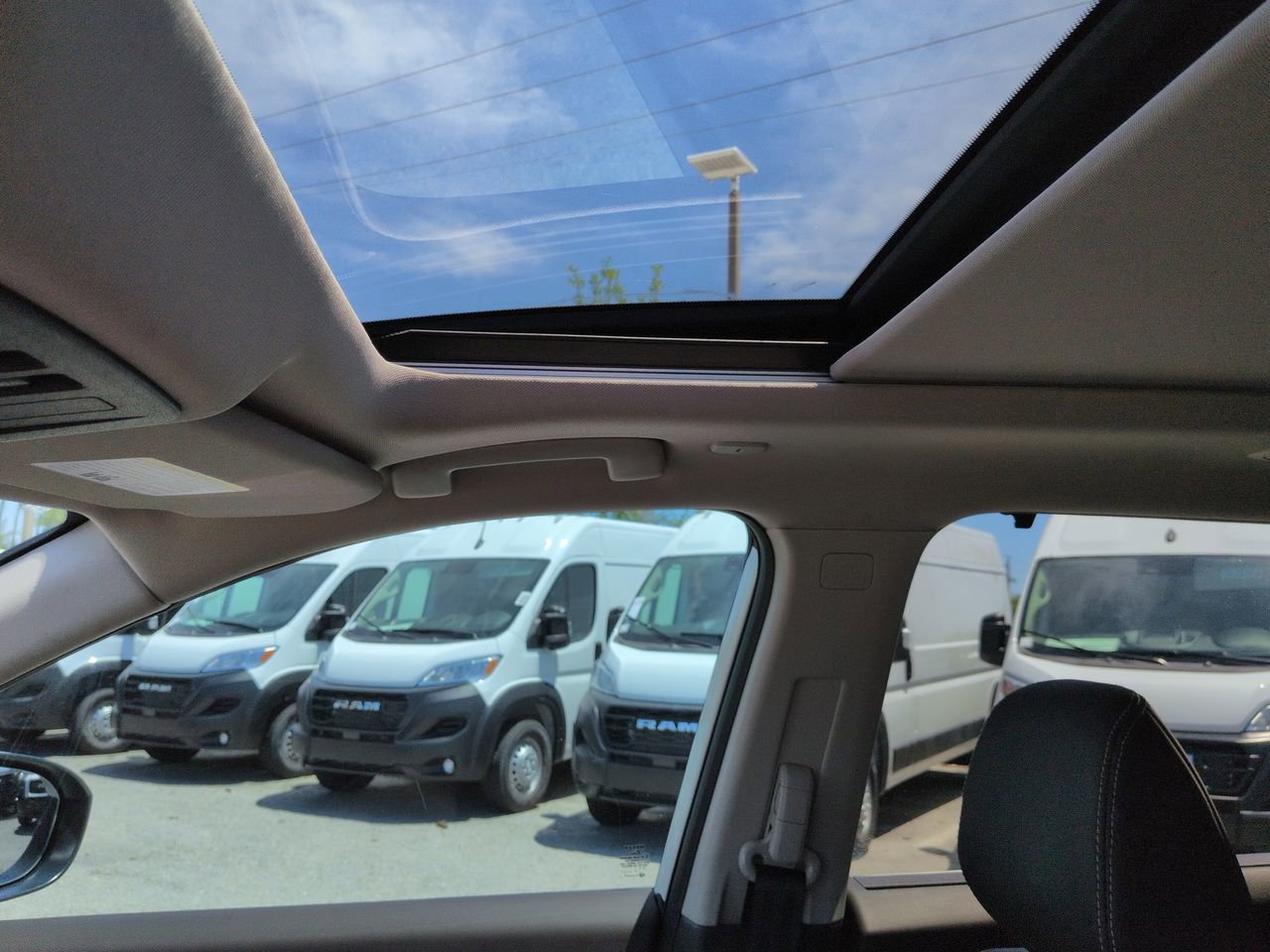 Used 2023 Nissan Rogue SL w/ SL Premium Package FWD image 21