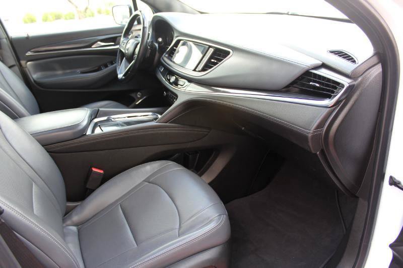 Used 2023 Buick Enclave Essence w/ Experience Buick Package FWD image 22