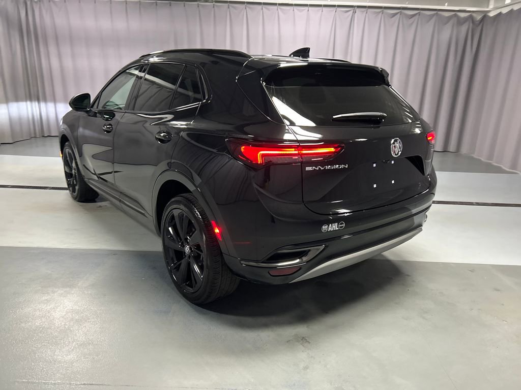 Used 2023 Buick Envision Essence w/ Sport Touring Package image 5