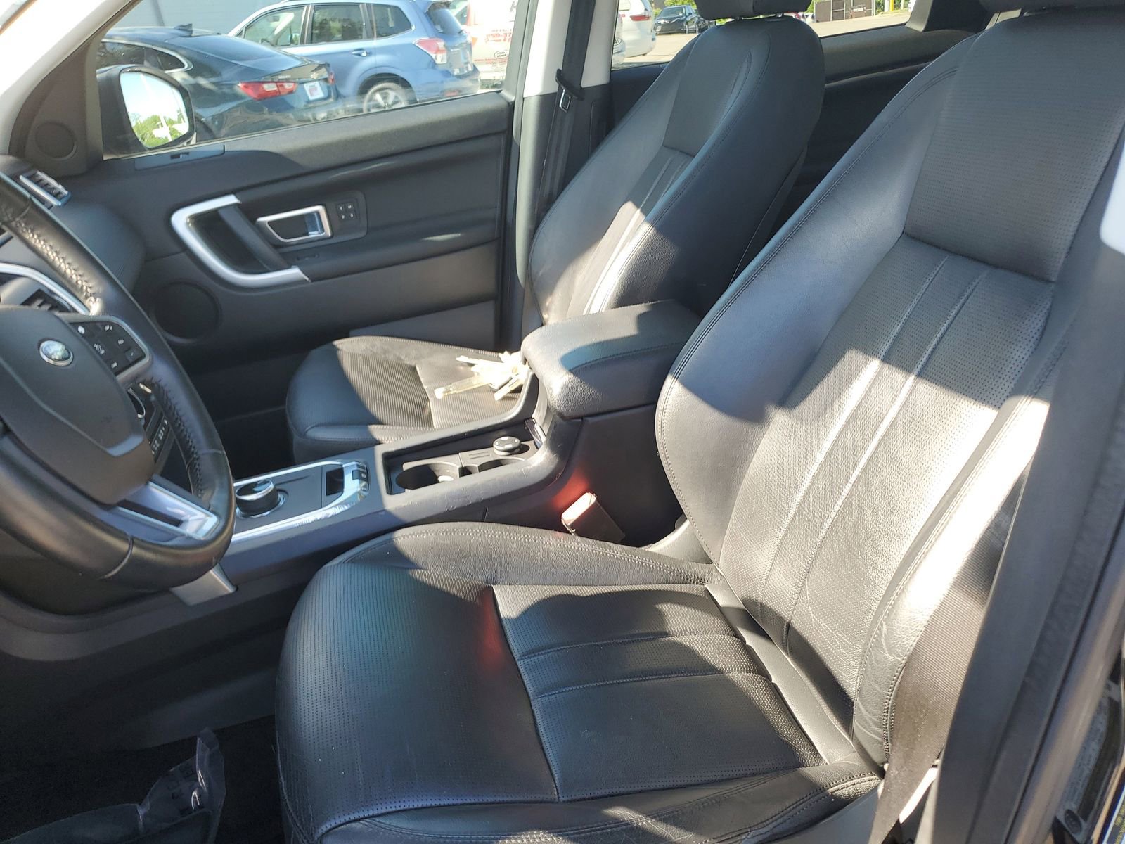 Used 2018 Land Rover Discovery Sport HSE AWD/4WD image 16