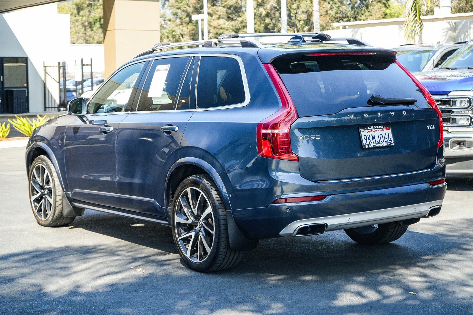 Used 2019 Volvo XC90 T6 Momentum w/ Advanced Package AWD/4WD image 4