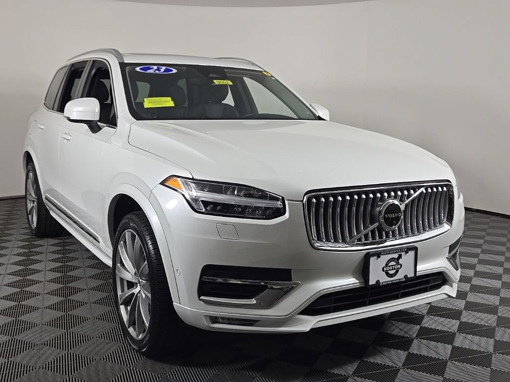 Certified 2023 Volvo XC90 B6 Plus AWD/4WD image 2