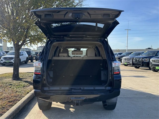 Used 2020 Toyota 4Runner SR5 Premium image 25