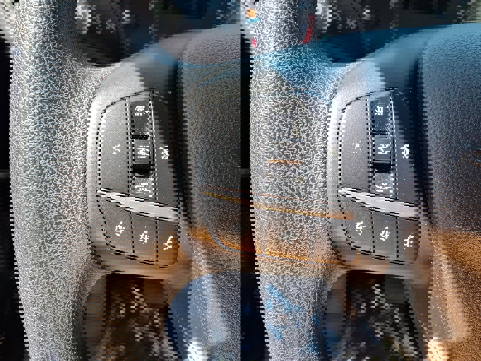 Used 2022 Ford Escape SE AWD/4WD image 7