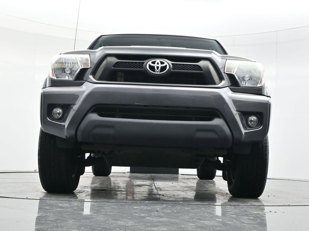 Used 2015 Toyota Tacoma Base image 44