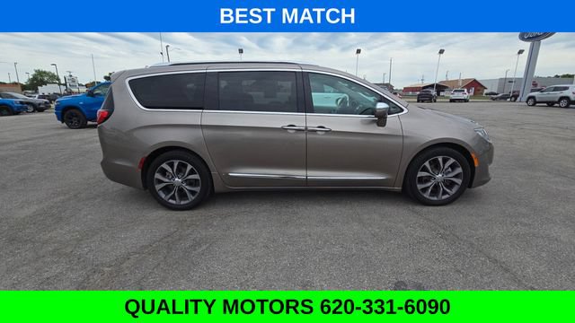 Used 2017 Chrysler Pacifica Limited FWD image 15