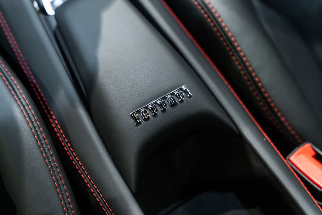 Certified 2021 Ferrari F8 Tributo RWD image 41