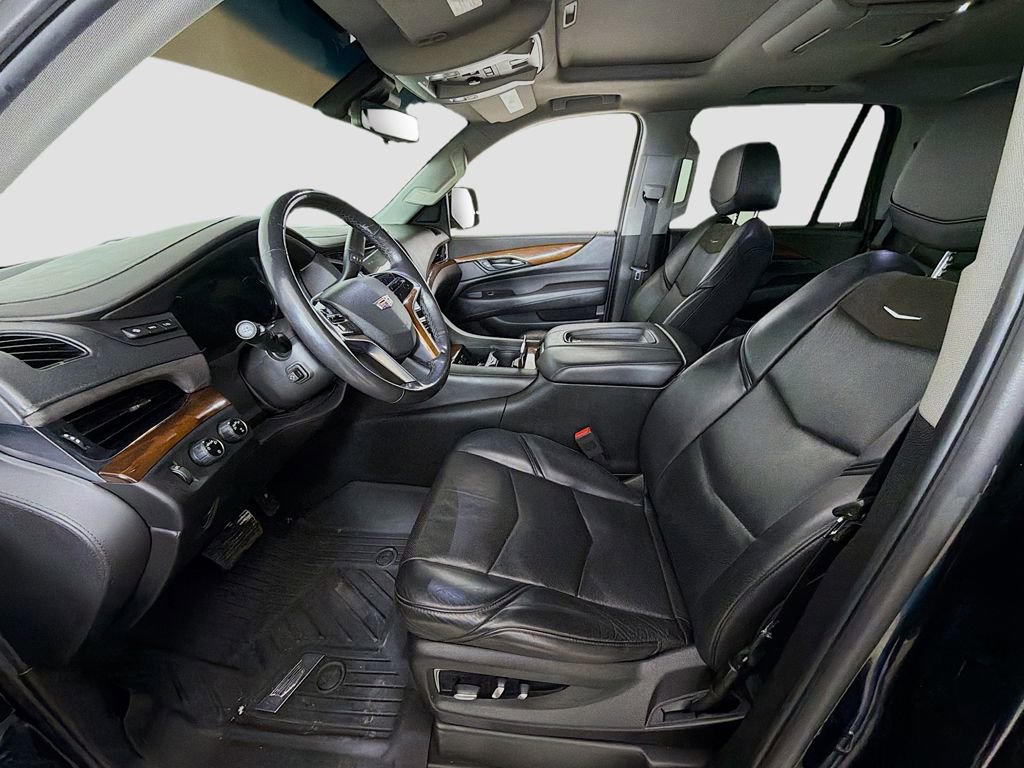 Used 2018 Cadillac Escalade Premium Luxury image 25