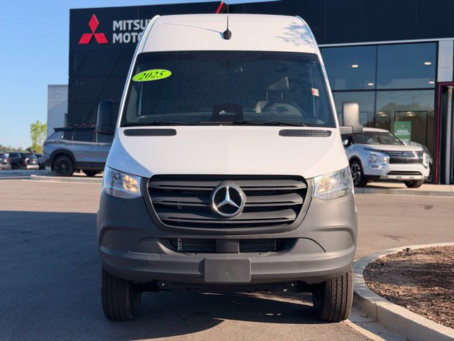 Used 2025 Mercedes-Benz Sprinter 2500 image 7