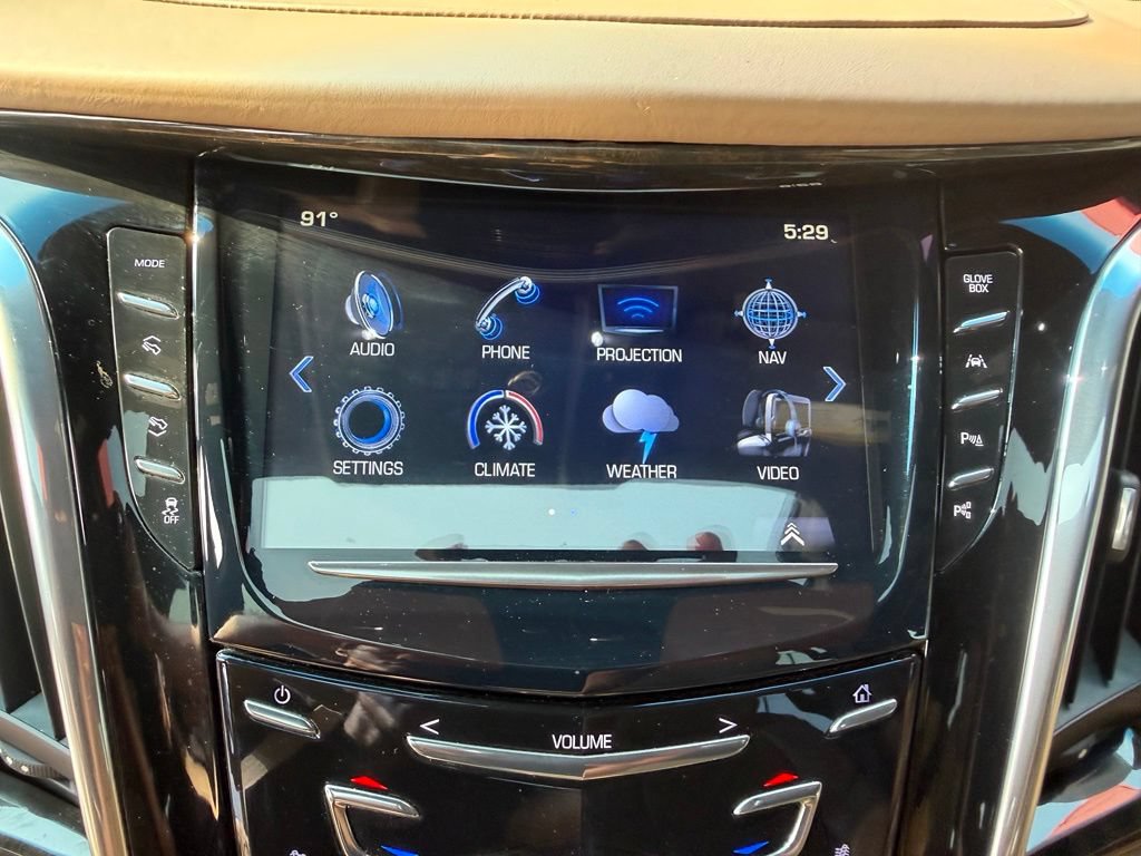 Used 2019 Cadillac Escalade ESV Platinum AWD/4WD image 24