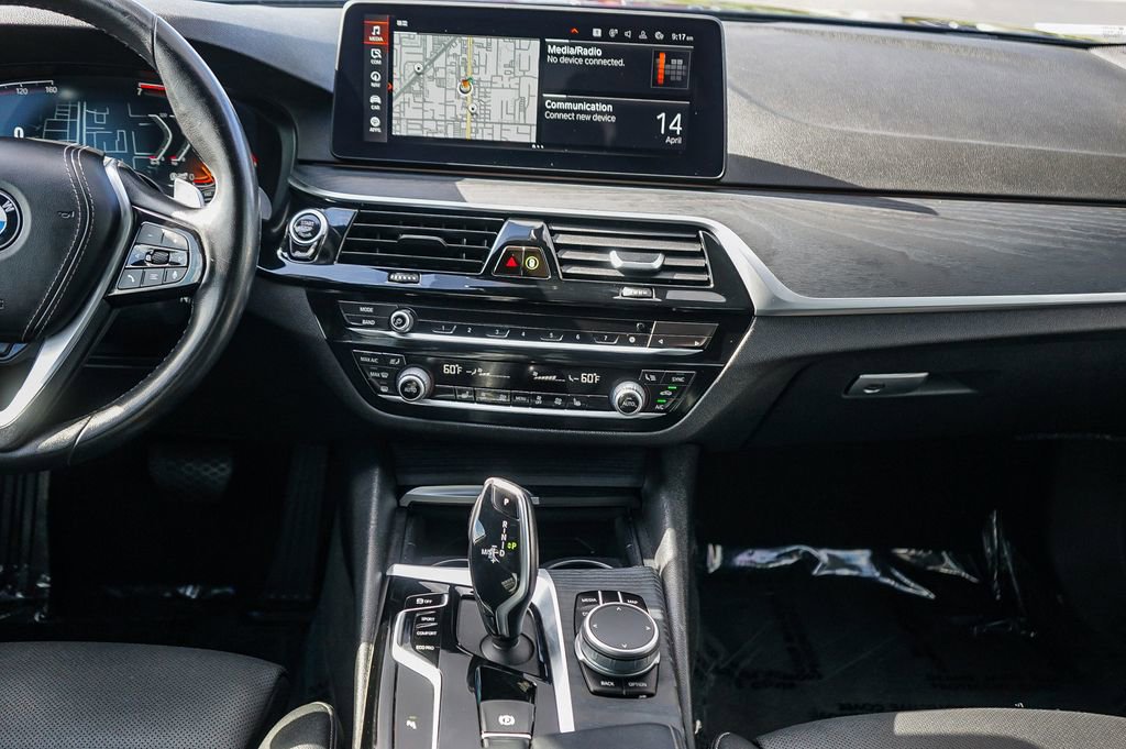 Used 2022 BMW 530i w/ Convenience Package image 14