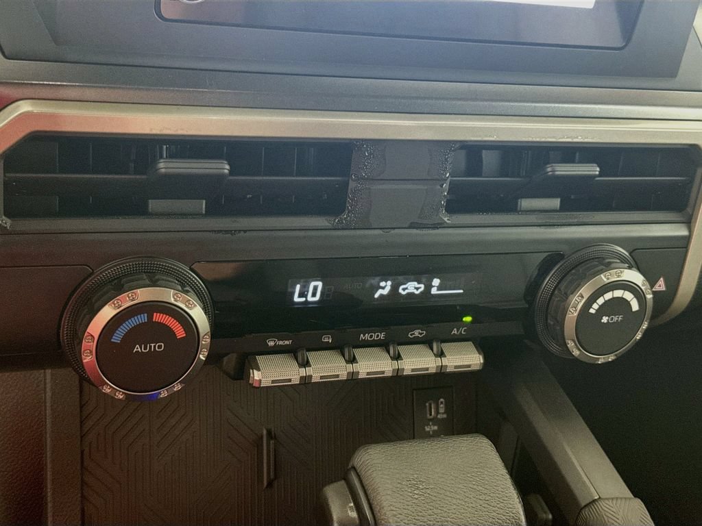 Used 2025 Toyota Tacoma TRD Sport AWD/4WD image 14