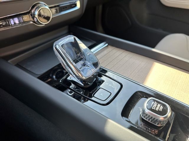 New 2026 Volvo XC60 T8 Plus w/ Protection Package Premier image 15