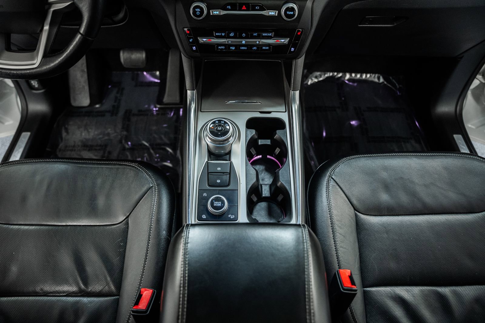 Used 2020 Ford Explorer Limited w/ Class III Trailer Tow Package image 34