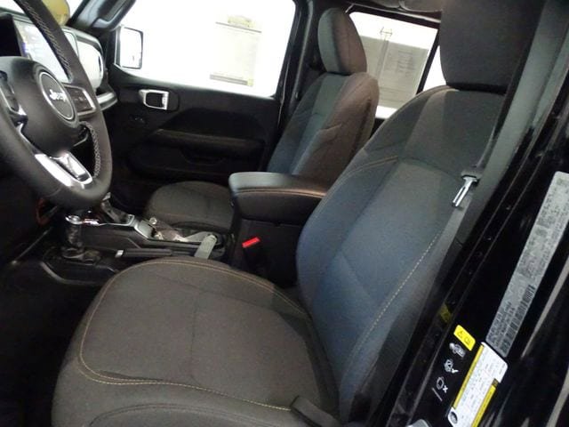 Certified 2025 Jeep Wrangler Unlimited Sahara w/ Safety Group image 2