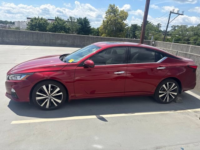 Used 2019 Nissan Altima 2.5 Platinum AWD/4WD image 2