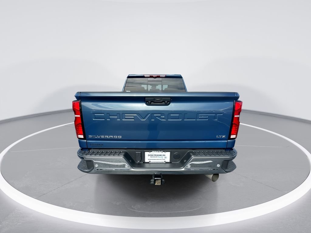 Used 2025 Chevrolet Silverado 2500 LTZ w/ LTZ Premium Package image 7