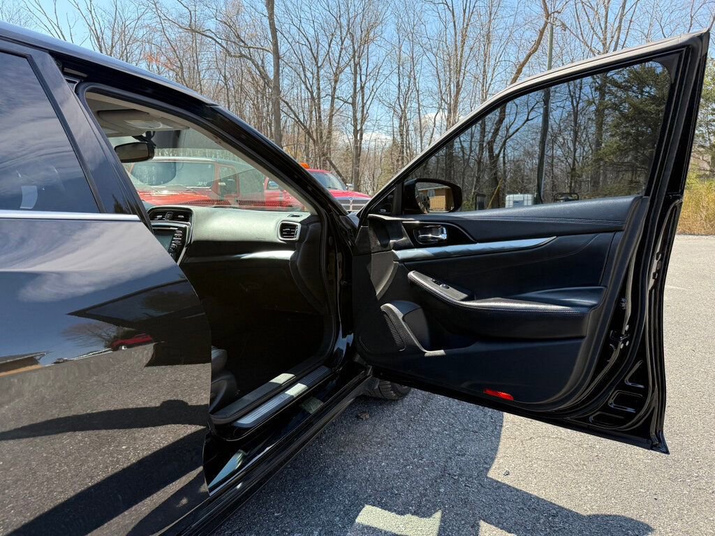 Used 2017 Nissan Maxima SR w/ Midnight Edition image 41