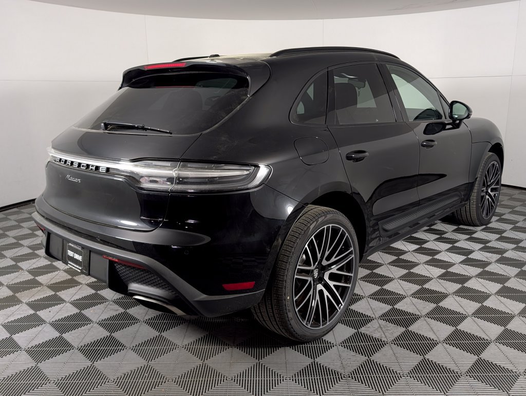 New 2026 Porsche Macan AWD/4WD image 7