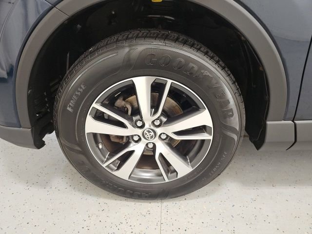 Used 2018 Toyota RAV4 XLE w/ Plus Extra Value Package image 9