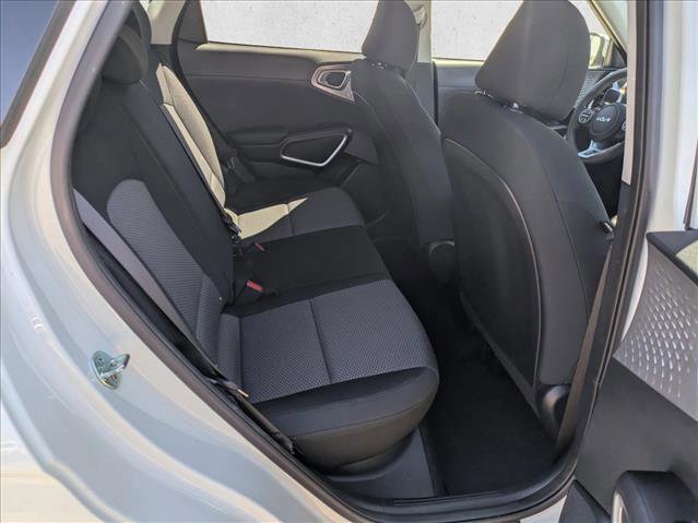 Used 2025 Kia Soul LX w/ LX Technology Package image 17