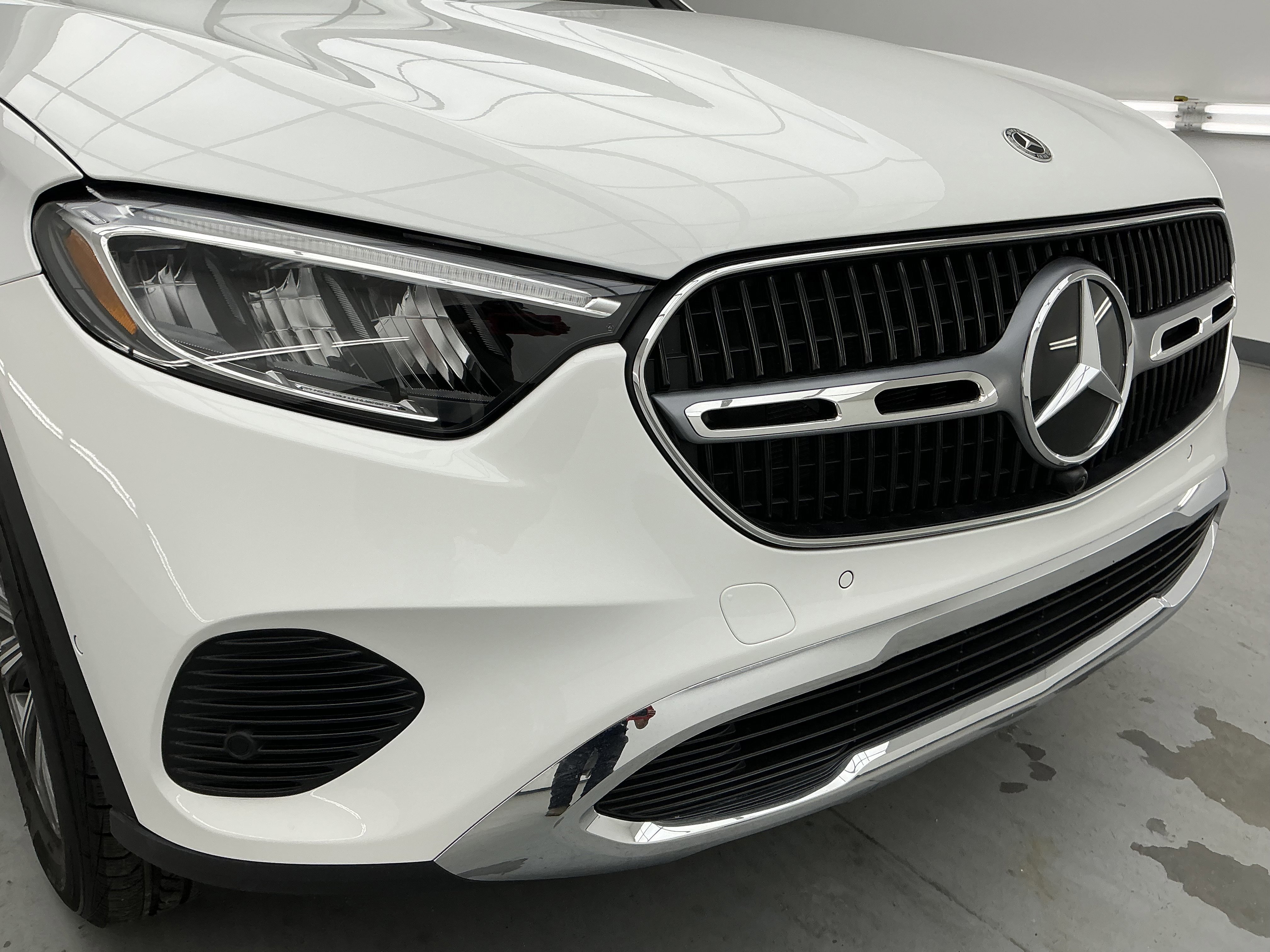 Used 2024 Mercedes-Benz GLC 300 4MATIC image 26