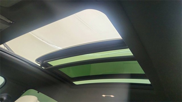 Used 2023 BMW X6 xDrive40i w/ Executive Package image 62