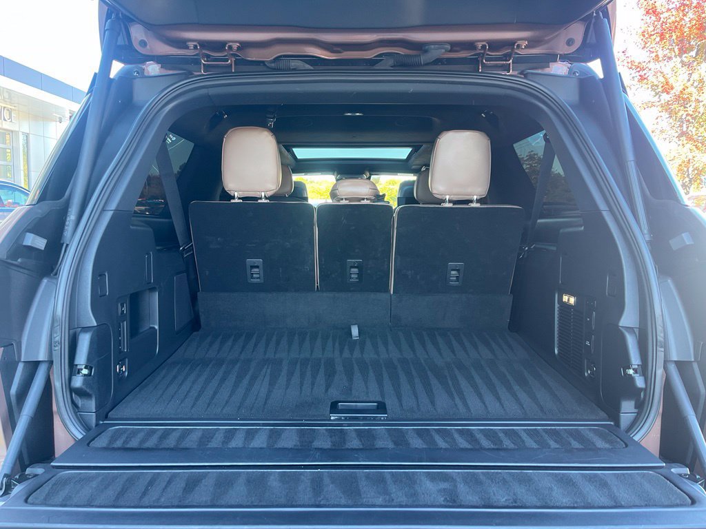 Certified 2025 Lincoln Navigator L Black Label AWD/4WD image 12