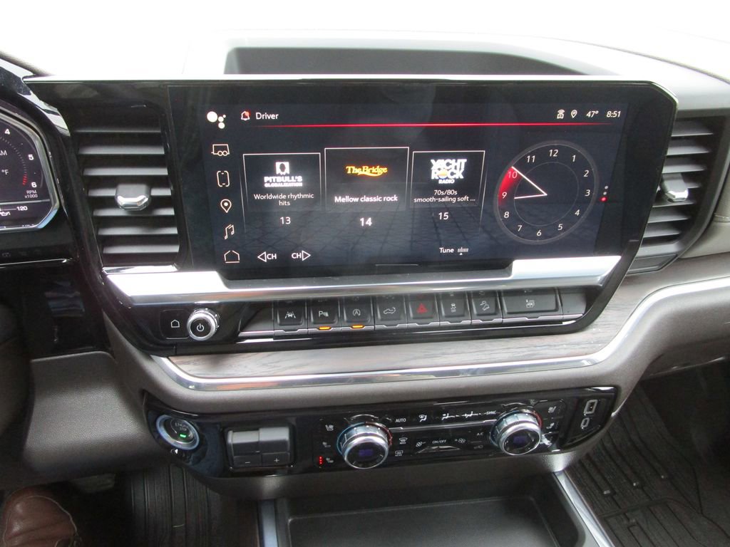 Used 2024 GMC Sierra 1500 SLT w/ SLT Premium Plus Package image 41