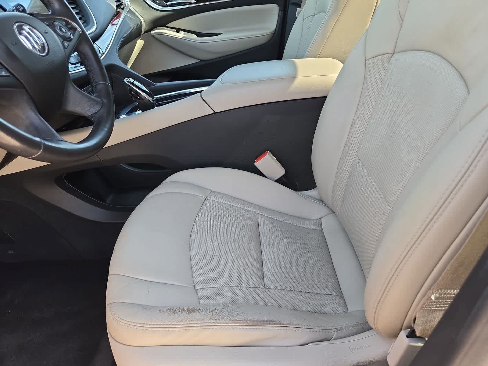 Used 2018 Buick Enclave Premium w/ Experience Buick Package FWD image 14