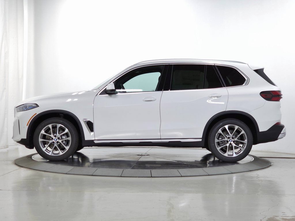 Used 2026 BMW X5 xDrive40i w/ Premium Package AWD/4WD image 4