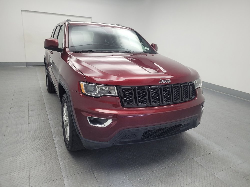 Used 2021 Jeep Grand Cherokee Laredo image 14