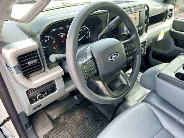 New 2025 Ford F550 4x4 Crew Cab Super Duty w/ XL Chrome Package image 6