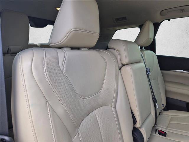 Used 2023 INFINITI QX60 Sensory w/ Vision Package AWD/4WD image 17