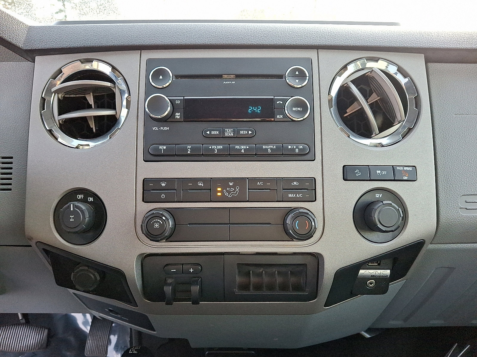 Used 2013 Ford F350 XLT w/ FX4 Off Road Pkg image 16